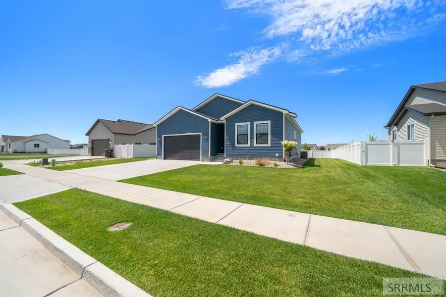 6890 Chapelle Avenue, Idaho Falls, ID 83402 - #3