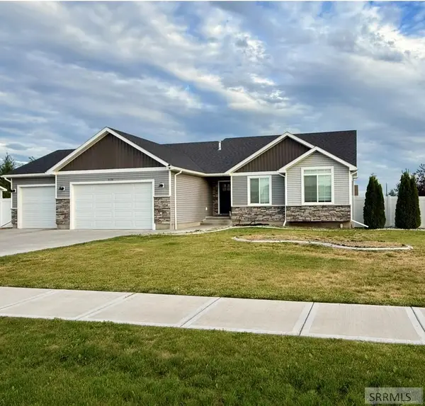 5138 Brylee Way, IONA, ID 83427