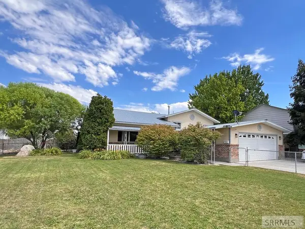 413 Logan Drive, IDAHO FALLS, ID 83401