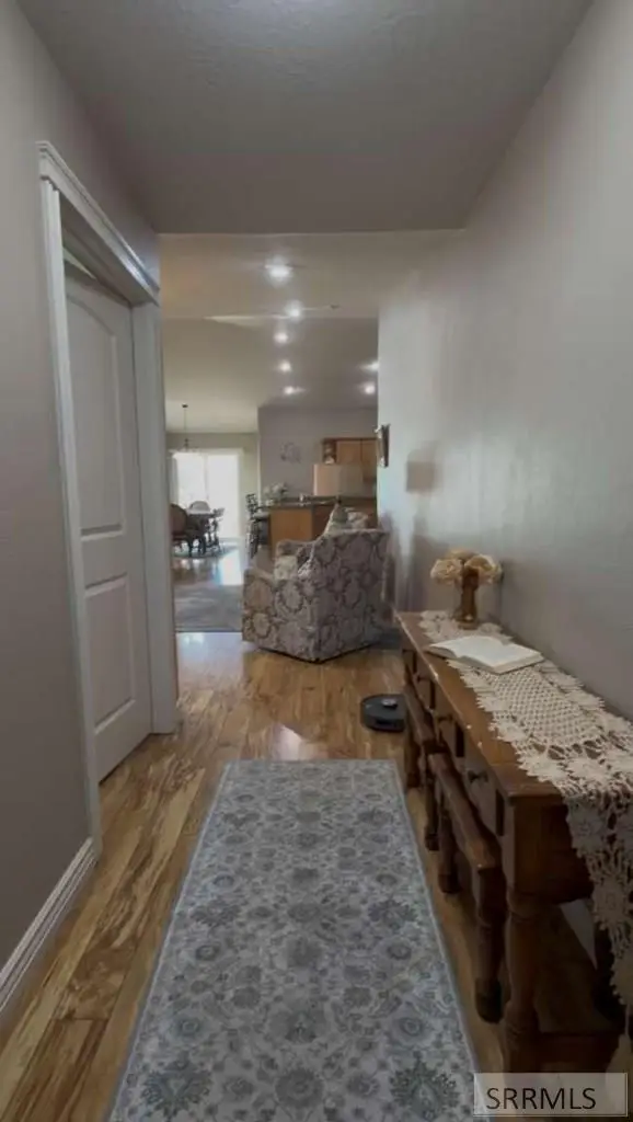 580 Gwen Loop, Blackfoot, ID 83221 - #3