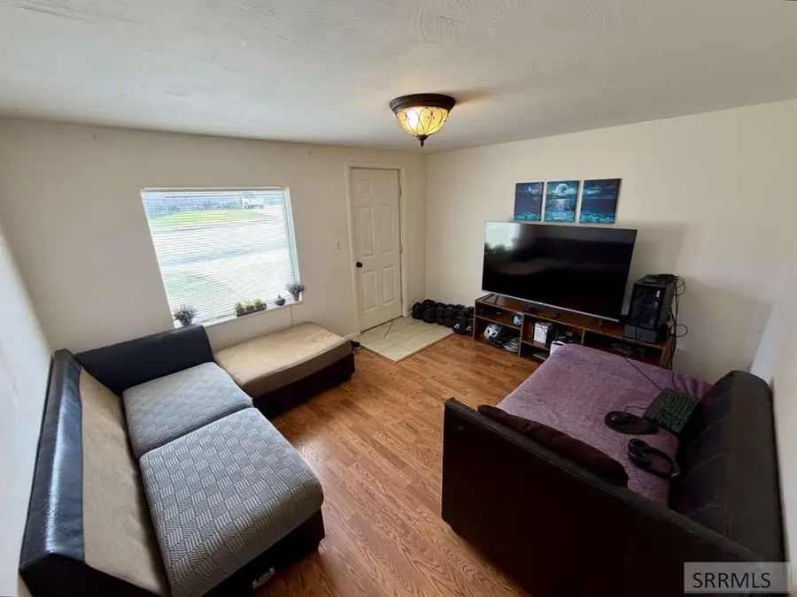 320 Lincoln Street, American Falls, ID 83211 - #2