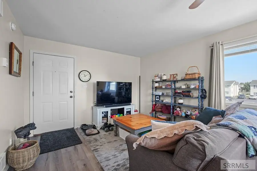 968 Anne Street, Rexburg, ID 83440 - #3