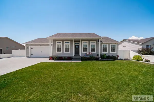 3731 Pitney Way, IDAHO FALLS, ID 83401