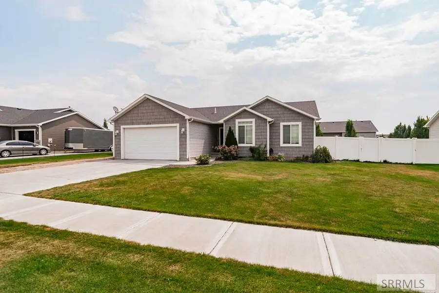 3914 Monroe Avenue, Idaho Falls, ID 83401 - #2