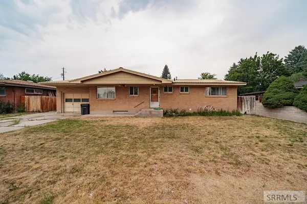 240 Lincoln Drive, IDAHO FALLS, ID 83401