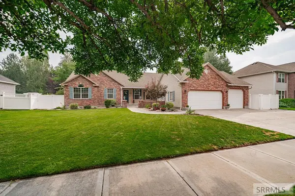 3803 Woodhaven Lane, IDAHO FALLS, ID 83404