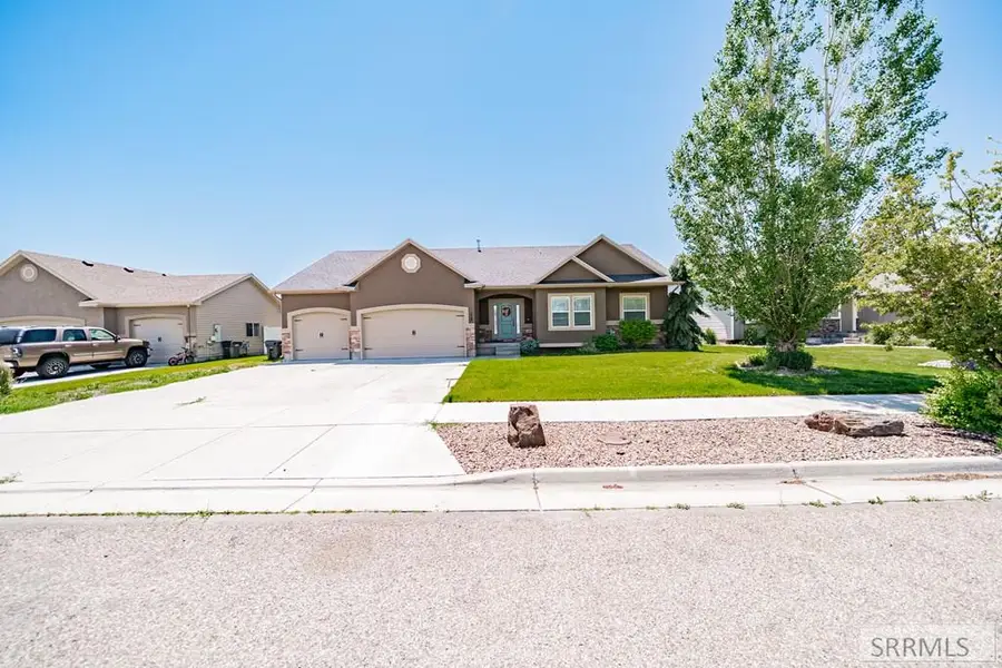 315 Pointe Drive, Idaho Falls, ID 83401 - #2