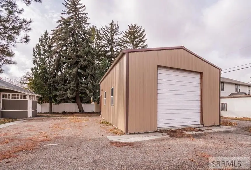 521 University Avenue, Blackfoot, ID 83221 - #3