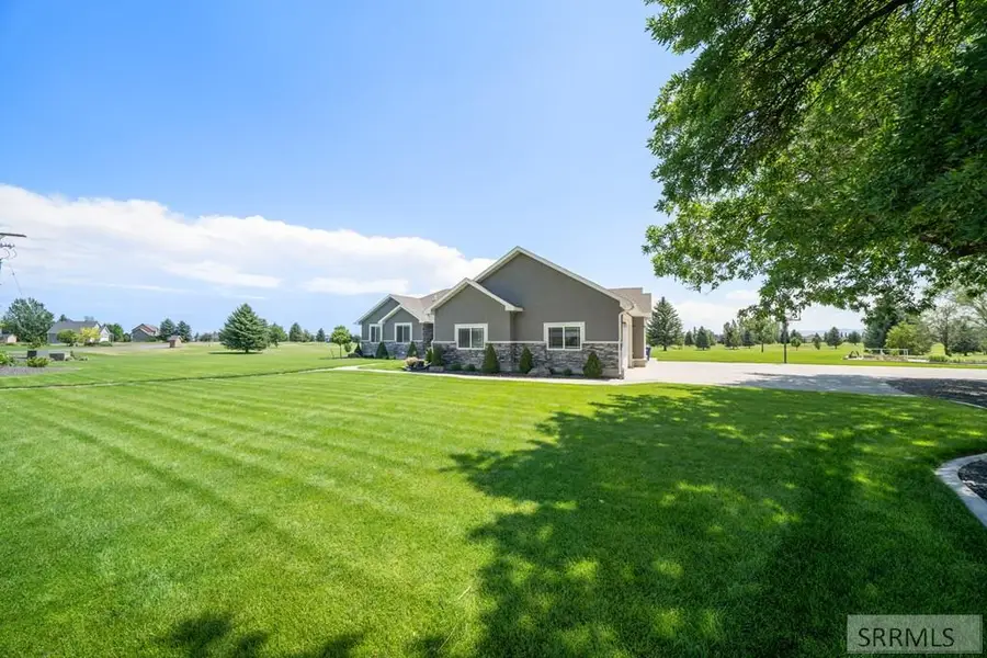 1449 600 E, Shelley, ID 83274 - #3