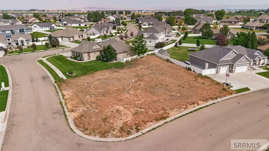 5004 Eaglewood Drive, Idaho Falls, ID 83401 - #2