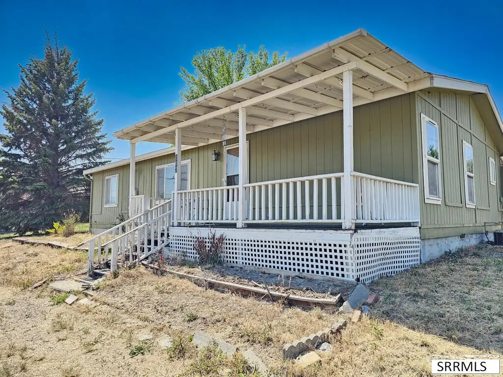 107 2nd Street, Salmon, ID 83467 - #1
