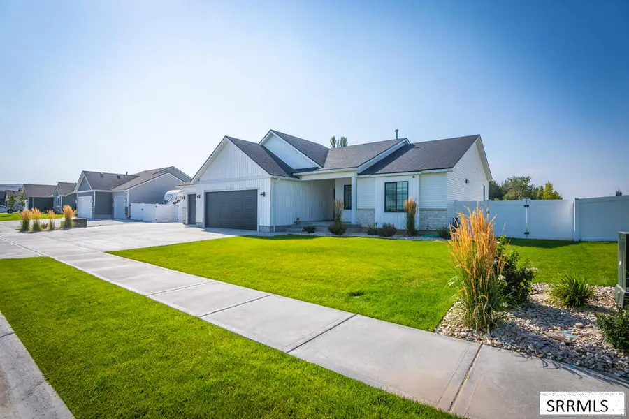 3766 Hidden Valley Drive, Ammon, ID 83406 - #2