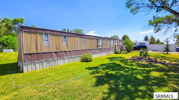 619 Thelma Avenue, ARCO, ID 83213