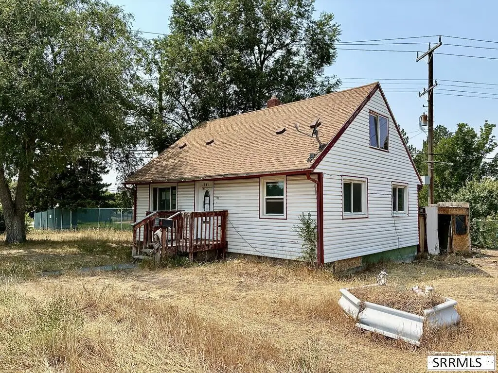 901 Royal Avenue, Idaho Falls, ID 83401 - #1