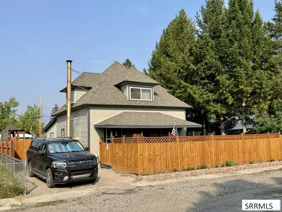 604 Hope Avenue, Salmon, ID 83467 - #2