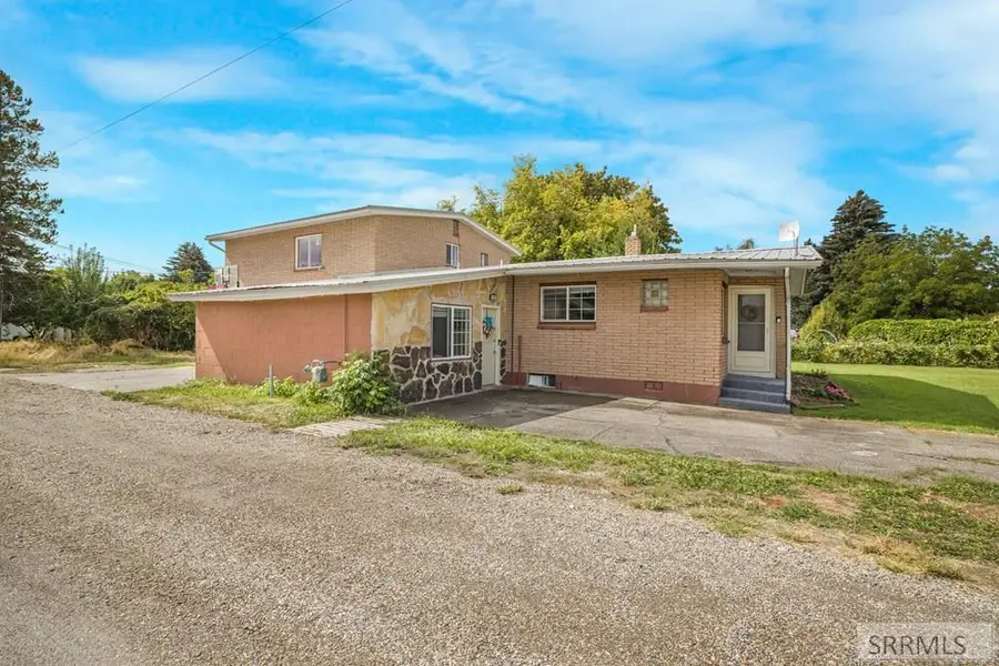 160 Oak Street, Shelley, ID 83274 - #2