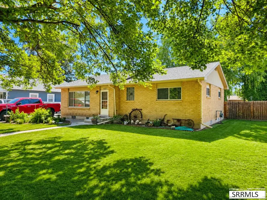 420 3rd W, Aberdeen, ID 83210 - #3