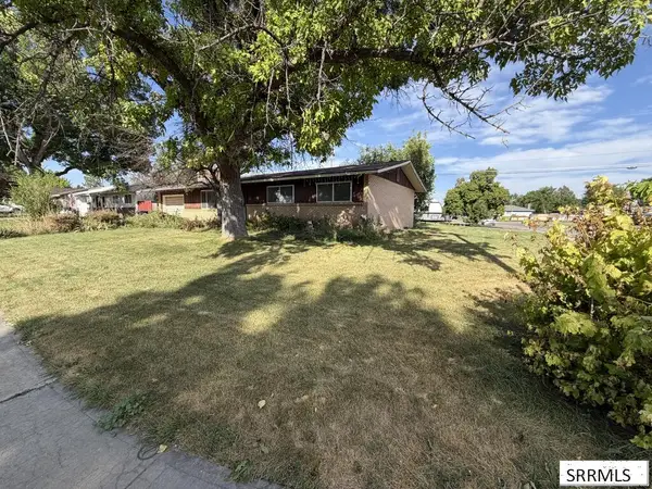 676 Davidson Drive, IDAHO FALLS, ID 83401