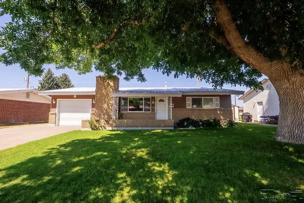 825 Sykes Drive, IDAHO FALLS, ID 83401