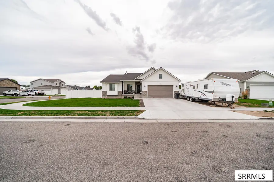 563 Waylend St, Idaho Falls, ID 83404 - #2