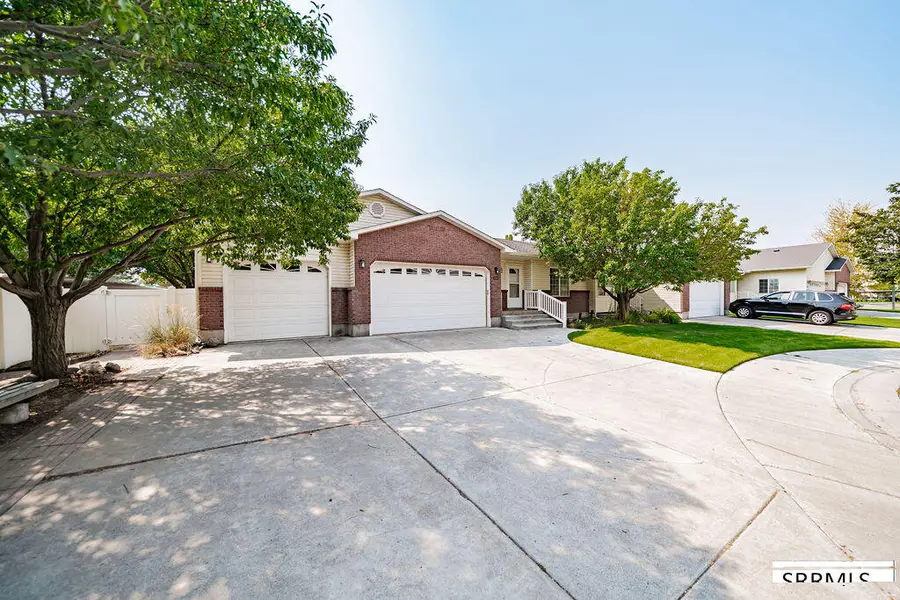 2086 12th Street Circle, Idaho Falls, ID 83404 - #3