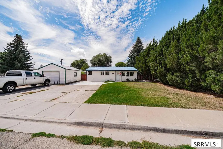685 James Place, Idaho Falls, ID 83401 - #2