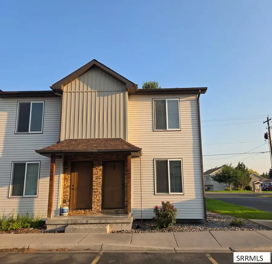 446 6th S #609, Rexburg, ID 83440 - #2