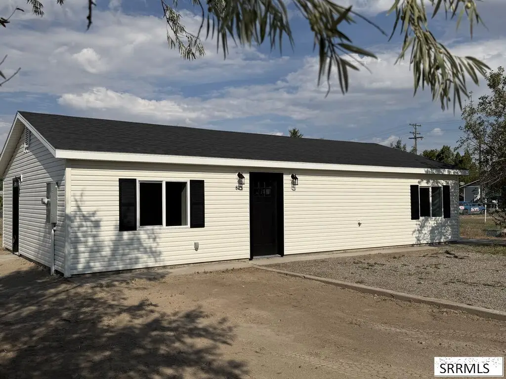 821 Camas Street, Blackfoot, ID 83221 - #1