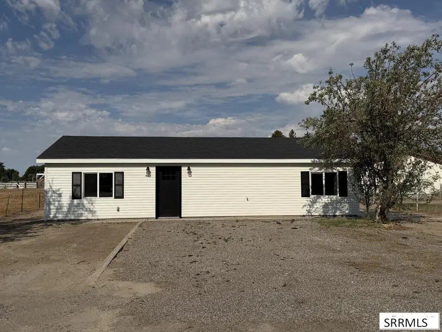 821 Camas Street, Blackfoot, ID 83221 - #2