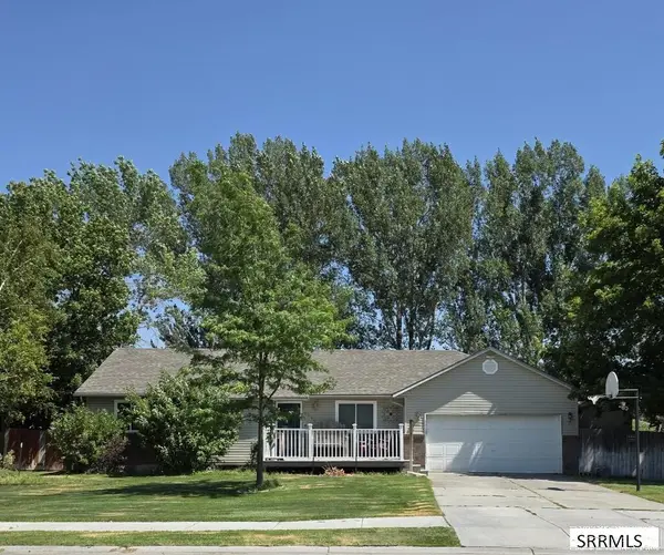 3225 Midway Avenue, AMMON, ID 83406
