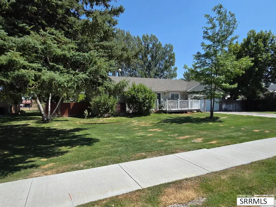 3225 Midway Avenue, Ammon, ID 83406 - #2
