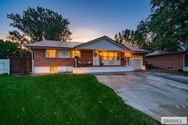 867 Maplewood Drive, IDAHO FALLS, ID 83401