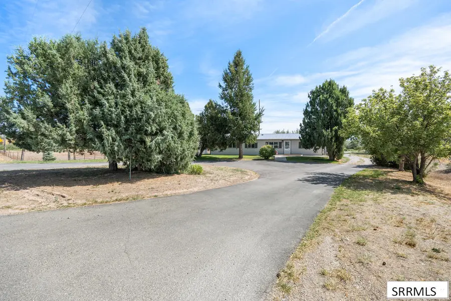 648 97th S, Idaho Falls, ID 83401 - #3