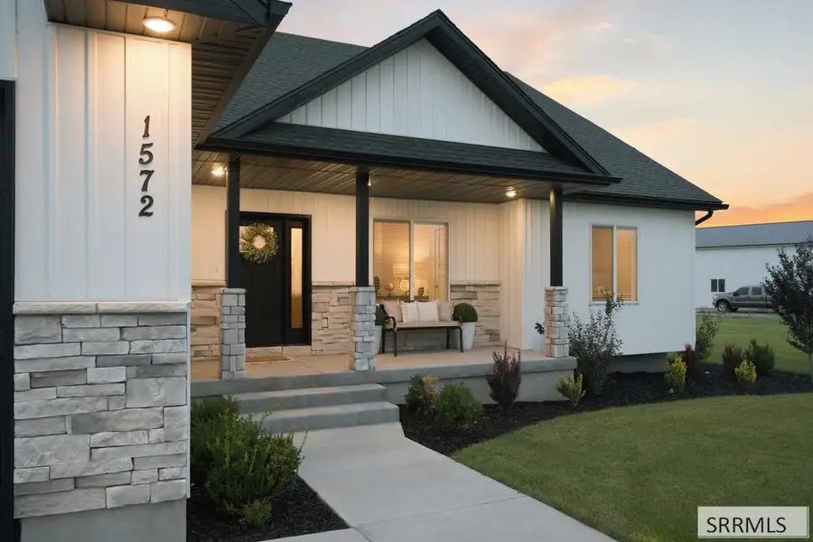 1572 885 E, Shelley, ID 83274 - #2