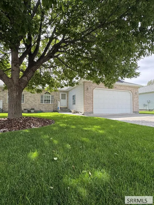 2934 Oakhaven Circle, AMMON, ID 83406