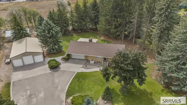 1881 49th S, IDAHO FALLS, ID 83402