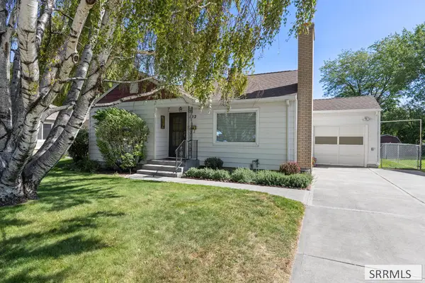 822 Crestmont Avenue, IDAHO FALLS, ID 83402