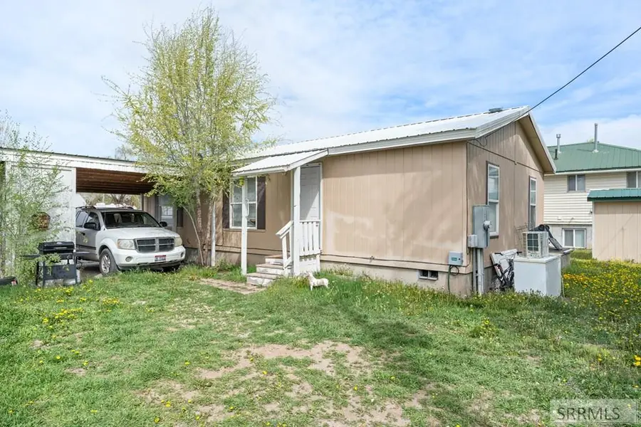 194/196 Center Street, Blackfoot, ID 83221 - #2