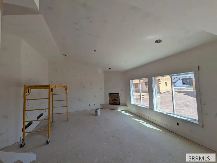 4541 Greystone, Idaho Falls, ID 83404 - #3