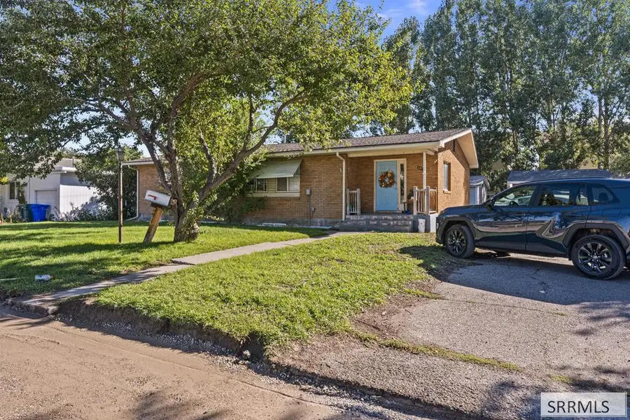 343 4th W, Rexburg, ID 83440 - #3