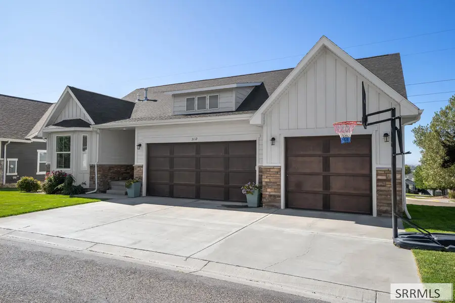 3112 Chartwell Gardens, Ammon, ID 83406 - #3