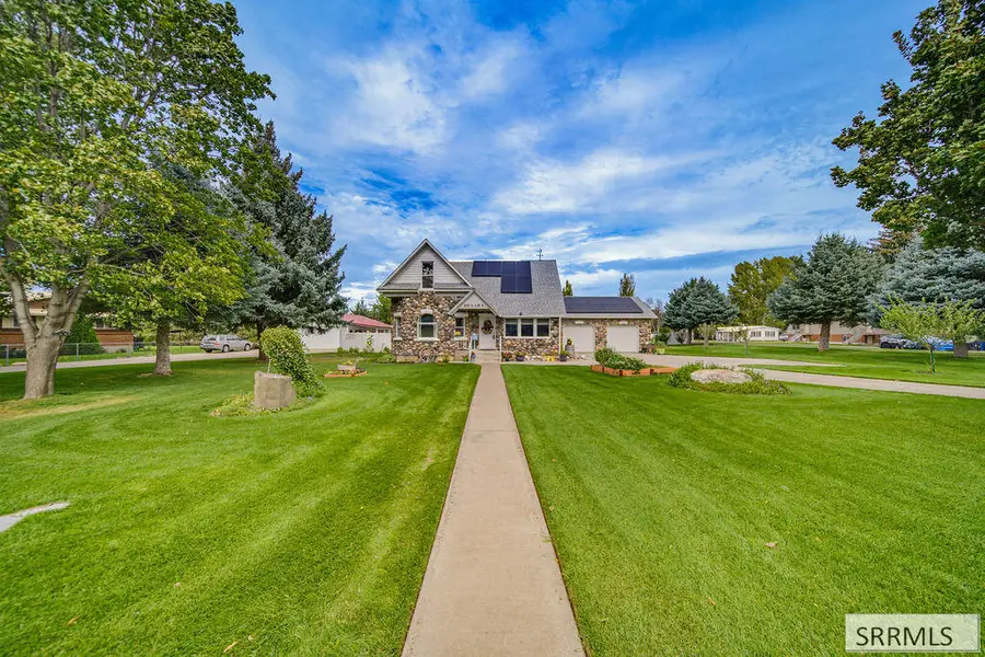 377 1st N, Rexburg, ID 83440 - #3