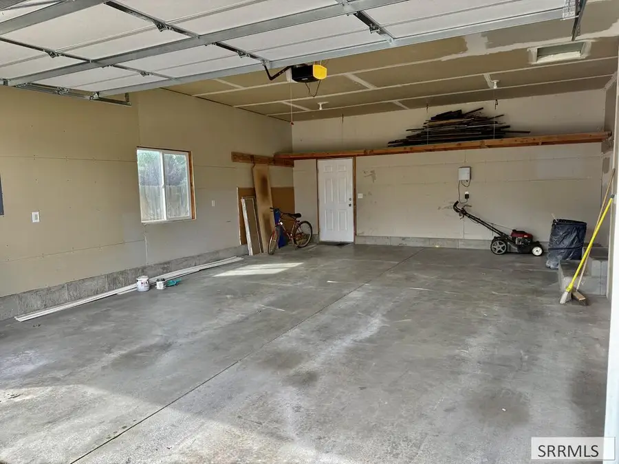 534 Holladay Drive, Ammon, ID 83406 - #3