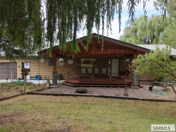 1015 Lemhi Road, SALMON, ID 83467
