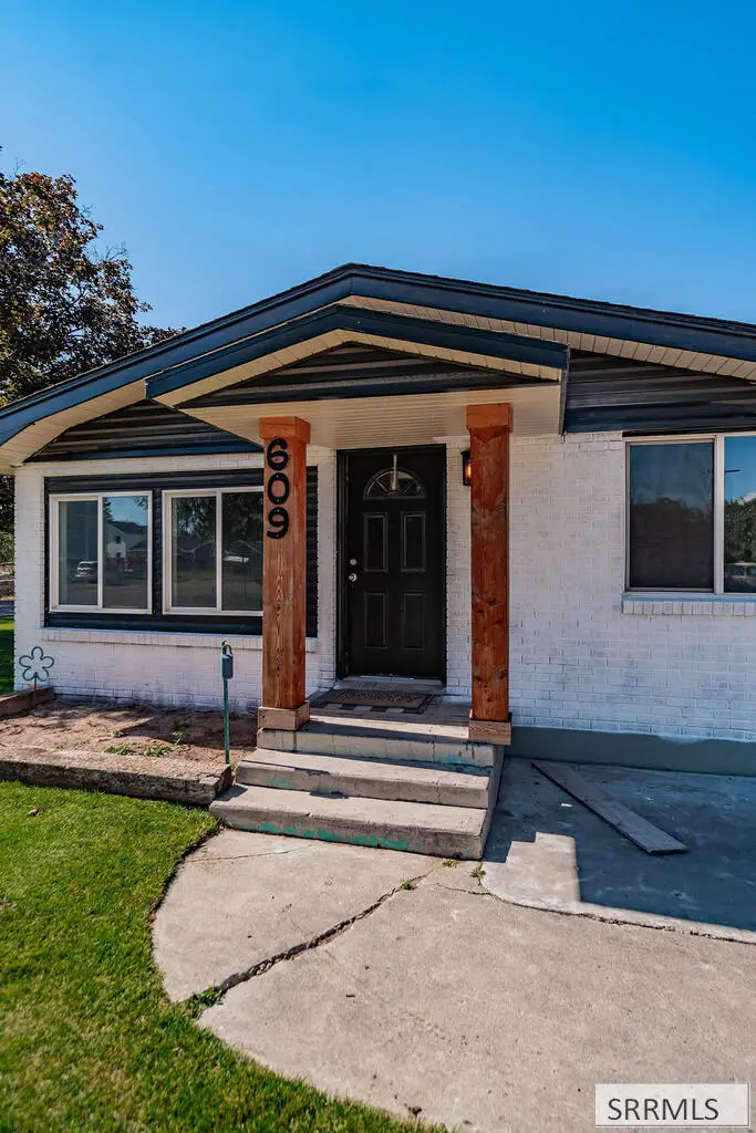 609 1st W, Ririe, ID 83443 - #3
