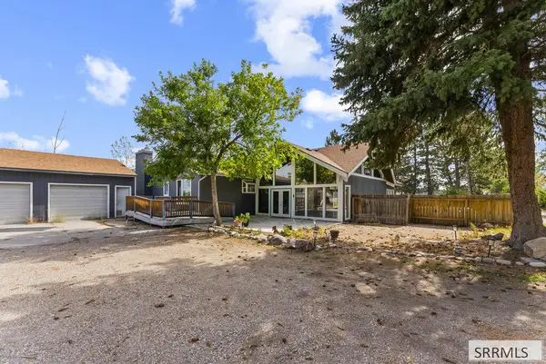 4011 49th S, AMMON, ID 83406