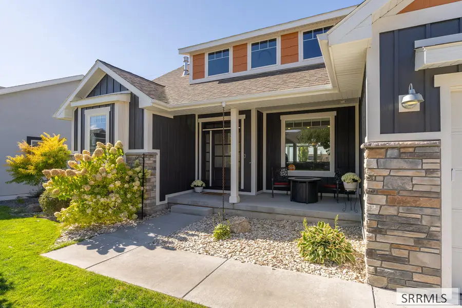 3136 Chartwell Gardens, Ammon, ID 83406 - #3