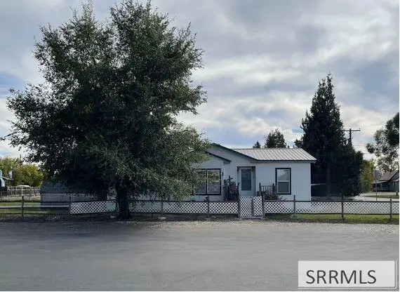 179 750 W, MORELAND, ID 83256