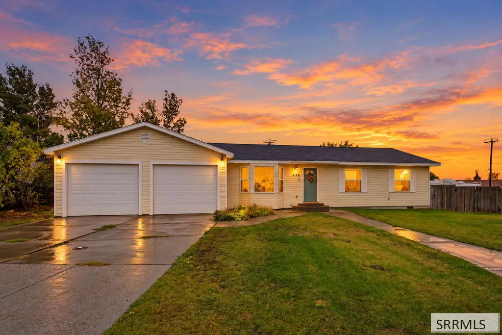 438 Main Street, Saint Anthony, ID 83445 - #1