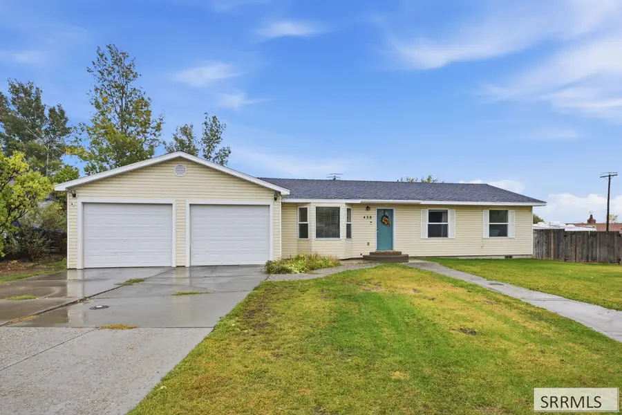 438 Main Street, Saint Anthony, ID 83445 - #3